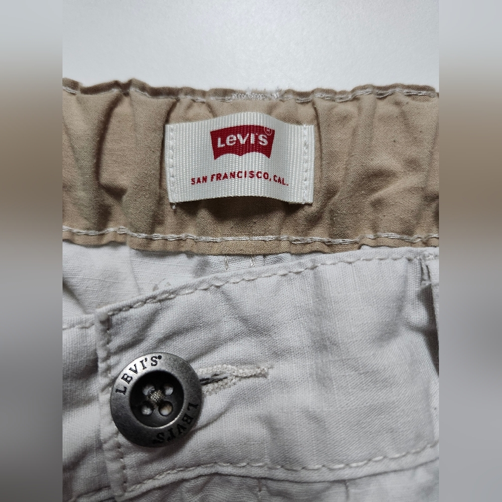 Levi's Youth Cargo Shorts - Picture 5 of 8